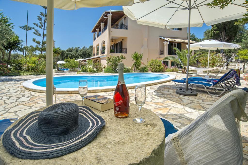 Galazio Sunset Villas Gaios Exterior foto